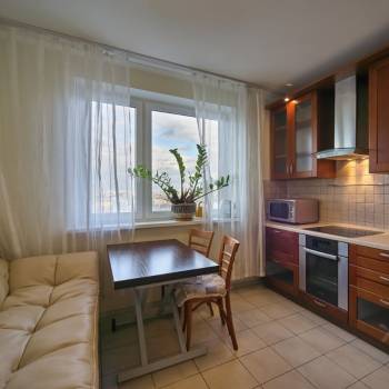 Сдается Многокомнатная квартира, 76 м²