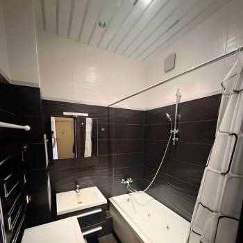 Продается 2-х комнатная квартира, 56 м²