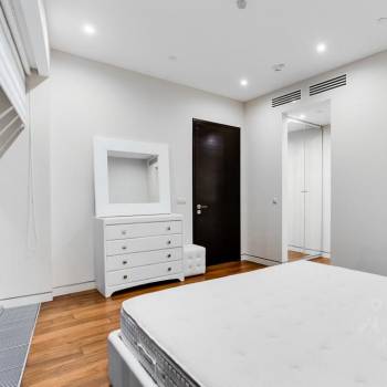 Продается 3-х комнатная квартира, 170 м²