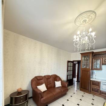 Продается 2-х комнатная квартира, 90 м²