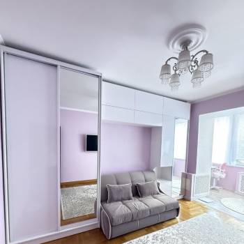 Продается 2-х комнатная квартира, 90 м²
