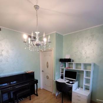 Продается Многокомнатная квартира, 131 м²