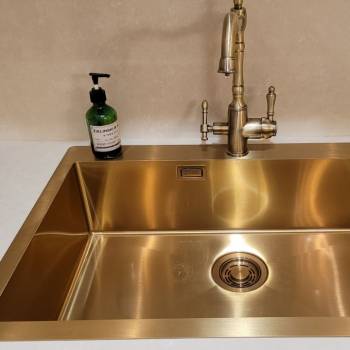 Продается Многокомнатная квартира, 131 м²