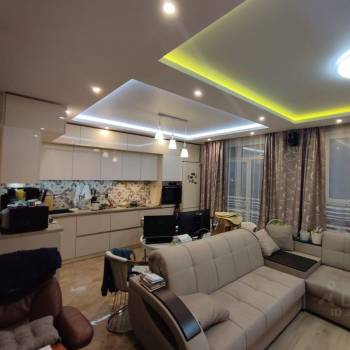 Продается 2-х комнатная квартира, 60 м²