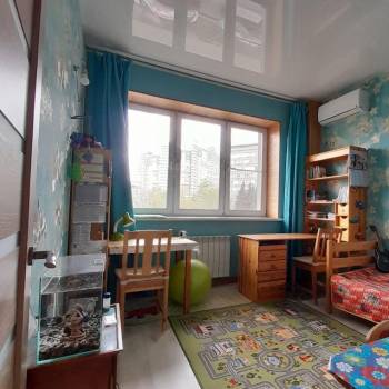 Продается Многокомнатная квартира, 114 м²