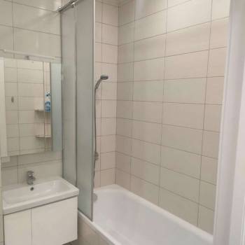Сдается 1-комнатная квартира, 41 м²