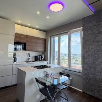 Сдается 1-комнатная квартира, 42 м²