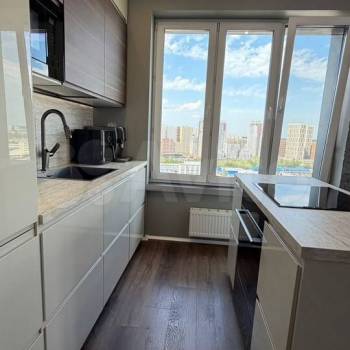 Сдается 1-комнатная квартира, 42 м²