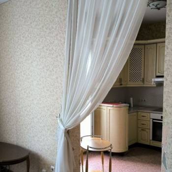 Сдается 1-комнатная квартира, 49 м²