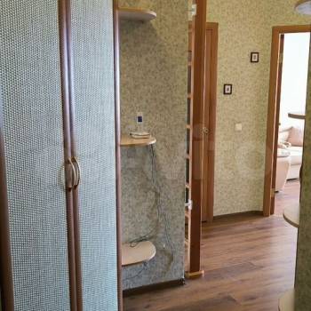 Сдается 1-комнатная квартира, 49 м²