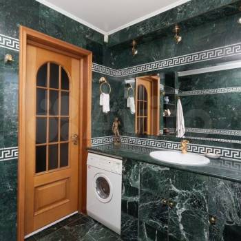 Сдается 2-х комнатная квартира, 105 м²