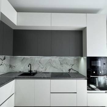 Продается 1-комнатная квартира, 40,6 м²
