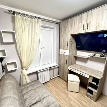 Продается 1-комнатная квартира, 12,8 м²