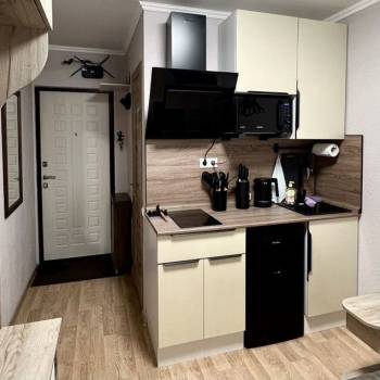Продается 1-комнатная квартира, 12,8 м²