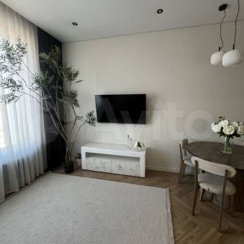 Продается 1-комнатная квартира, 47 м²