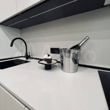 Продается 1-комнатная квартира, 47 м²