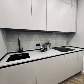 Продается 1-комнатная квартира, 47 м²