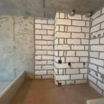Продается 1-комнатная квартира, 70,4 м²