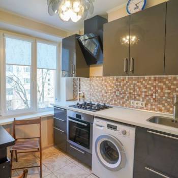 Продается 1-комнатная квартира, 32 м²