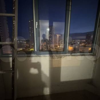 Продается 1-комнатная квартира, 42 м²