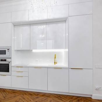Продается 1-комнатная квартира, 40,6 м²
