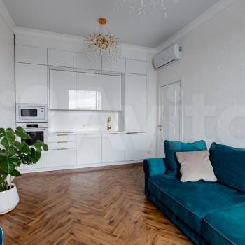 Продается 1-комнатная квартира, 40,6 м²