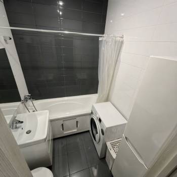 Продается 1-комнатная квартира, 37,4 м²
