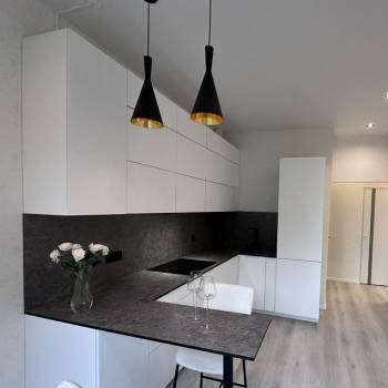 Продается 1-комнатная квартира, 40 м²