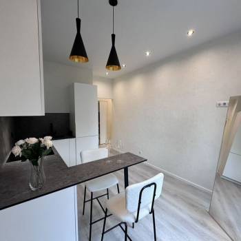 Продается 1-комнатная квартира, 40 м²