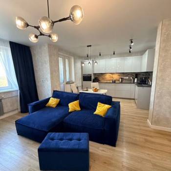 Продается 2-х комнатная квартира, 63 м²