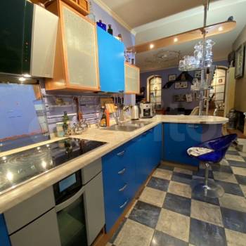 Продается 2-х комнатная квартира, 108 м²