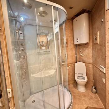 Продается 2-х комнатная квартира, 108 м²