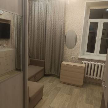 Продается 1-комнатная квартира, 77 м²