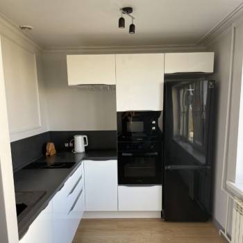 Сдается Многокомнатная квартира, 60 м²