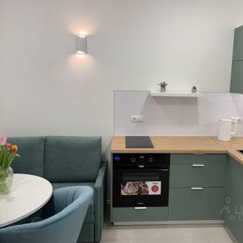 Продается 1-комнатная квартира, 32 м²