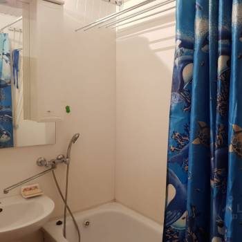 Продается 1-комнатная квартира, 37 м²