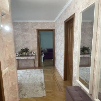 Продается Многокомнатная квартира, 114,3 м²