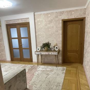 Продается Многокомнатная квартира, 114,3 м²