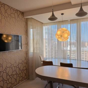 Сдается 2-х комнатная квартира, 80 м²