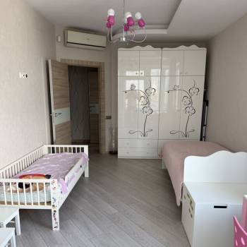 Сдается 2-х комнатная квартира, 80 м²