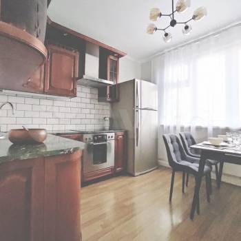 Сдается Многокомнатная квартира, 77 м²