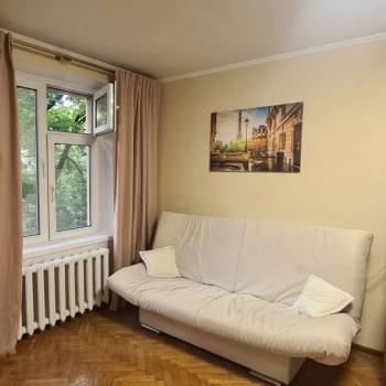 Сдается 1-комнатная квартира, 38 м²