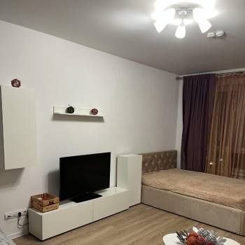 Сдается 2-х комнатная квартира, 65 м²