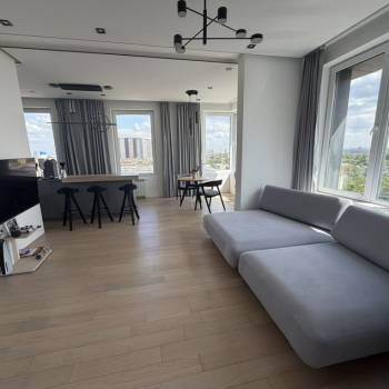 Продается 2-х комнатная квартира, 65 м²