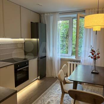 Продается 3-х комнатная квартира, 63 м²
