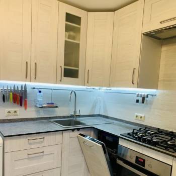 Сдается Многокомнатная квартира, 60 м²