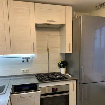 Сдается Многокомнатная квартира, 60 м²