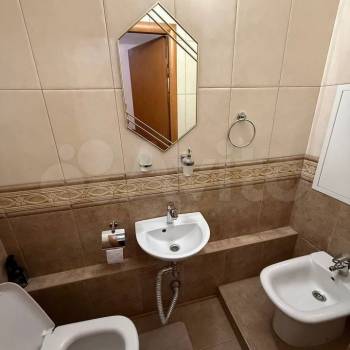 Сдается 2-х комнатная квартира, 65 м²