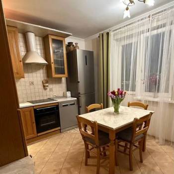 Сдается 2-х комнатная квартира, 65 м²