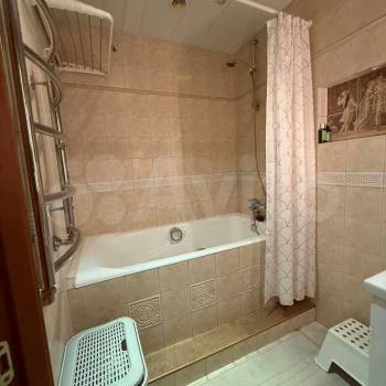 Сдается 2-х комнатная квартира, 65 м²
